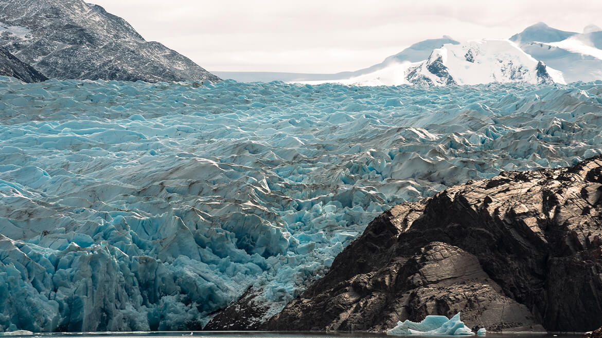 Gray Glacier Navigation